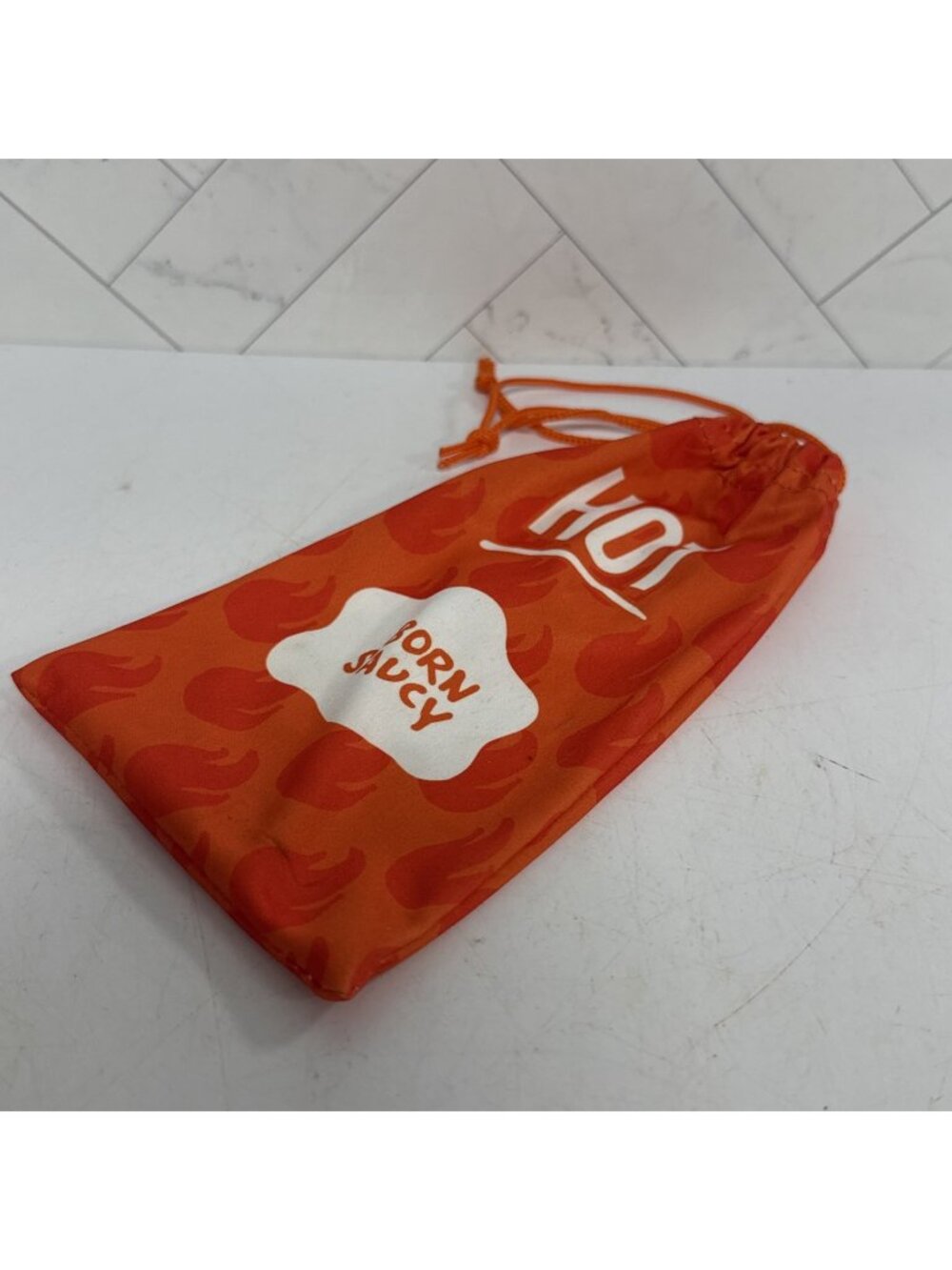 DIFF Eyewear X Taco Bell Collab Hot Sauce Born Saucey Glasses Bag Eyewear Pouch